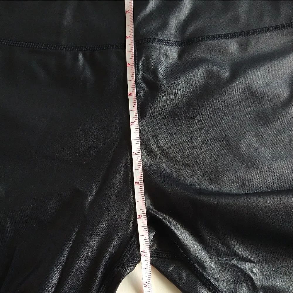 Urban Savage Leggings - Picture 14 of 15